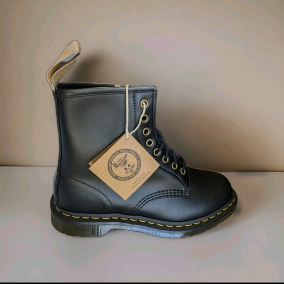NEW Authentic Dr. Martens Felix 1460 Vegan 8 Eye Boots Black w/ Yellow Accents - Picture 7 of 9
